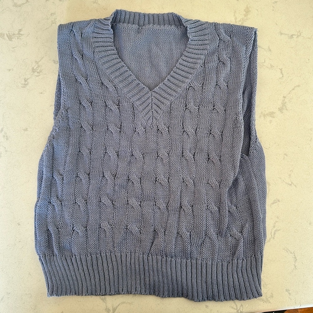 Patterned sweater vest